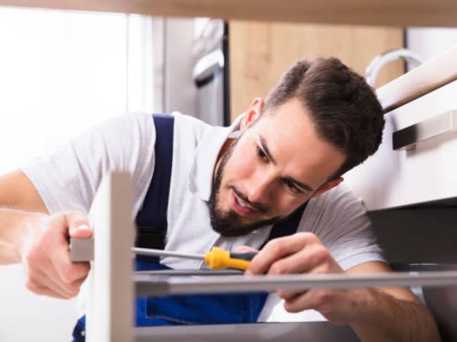 kitchen cabinet repair