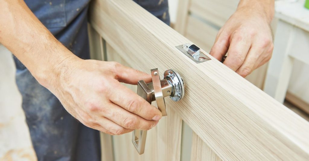 How to install Door Lock